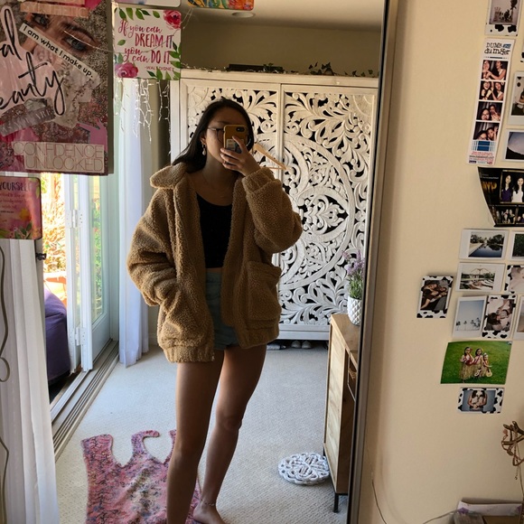 🥳 SOLD🥳 I.AM.GIA BROWN TEDDY COAT - Picture 4 of 5
